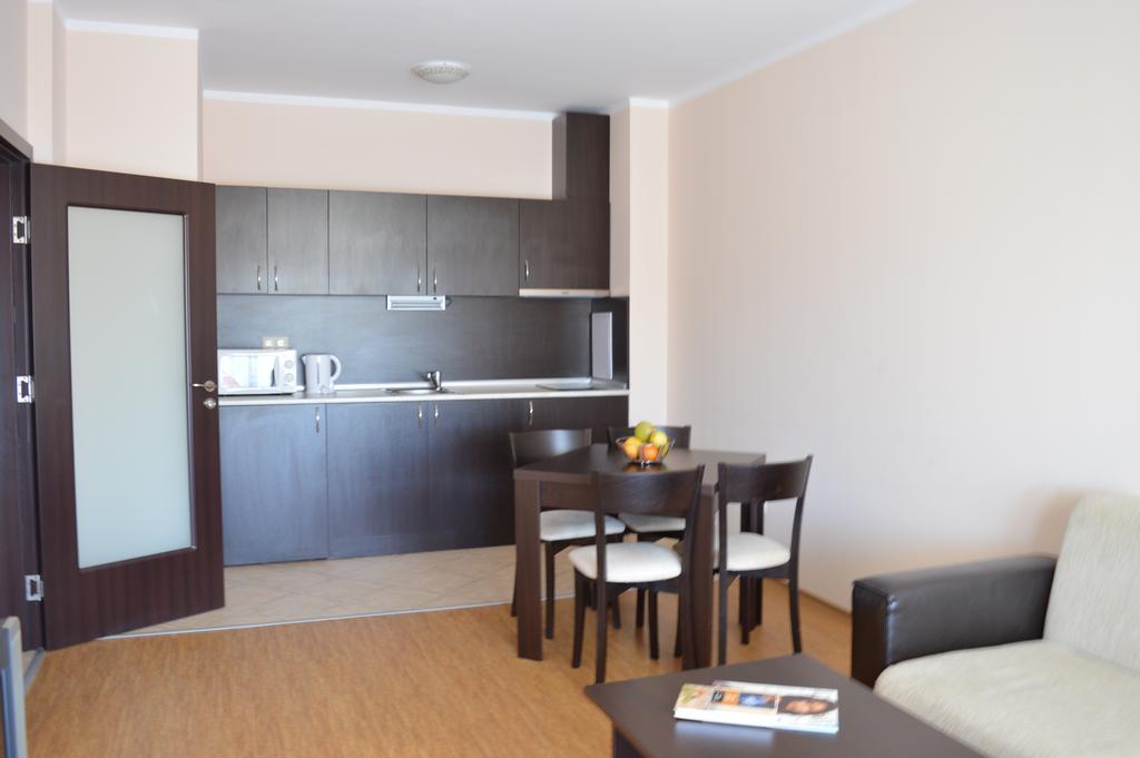 Apartmán Sozopoli Style Club Pokoj fotografie